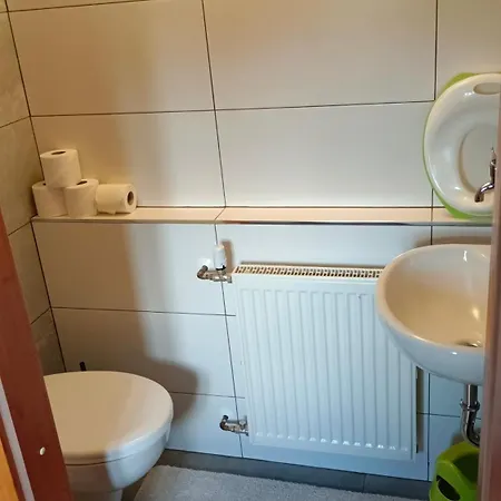 بيت للعطل U Trojanu ديشين